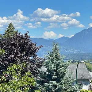 https://cozy-stay-at-van-westside-near-beaches.vancouver-hotels-bc.net